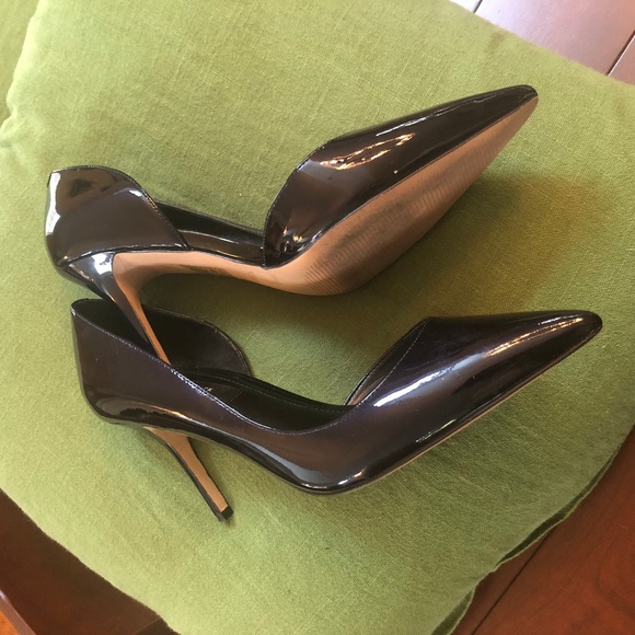 WHBM Navy Patented Heels - Picture 1 of 5